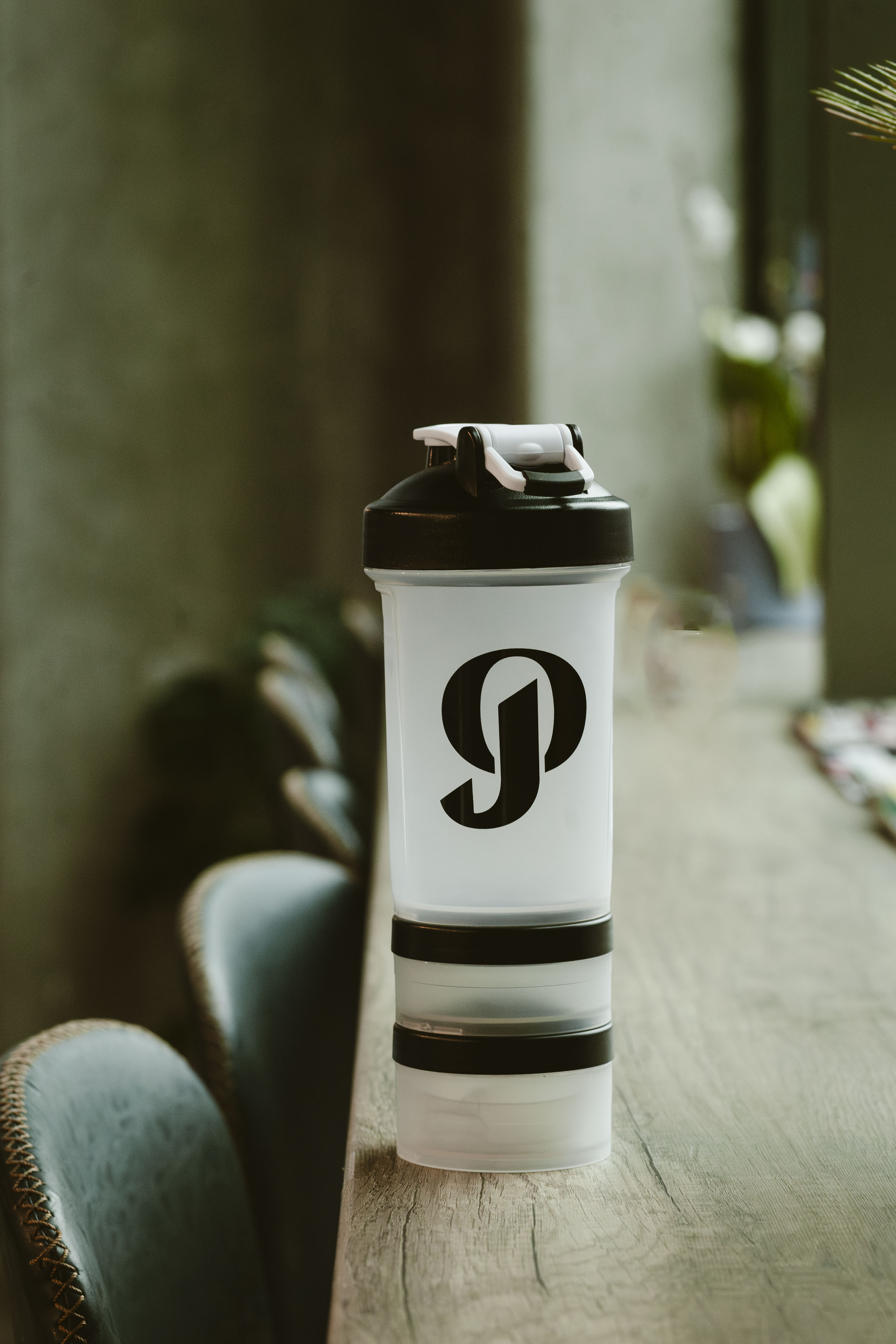 Shakebeker